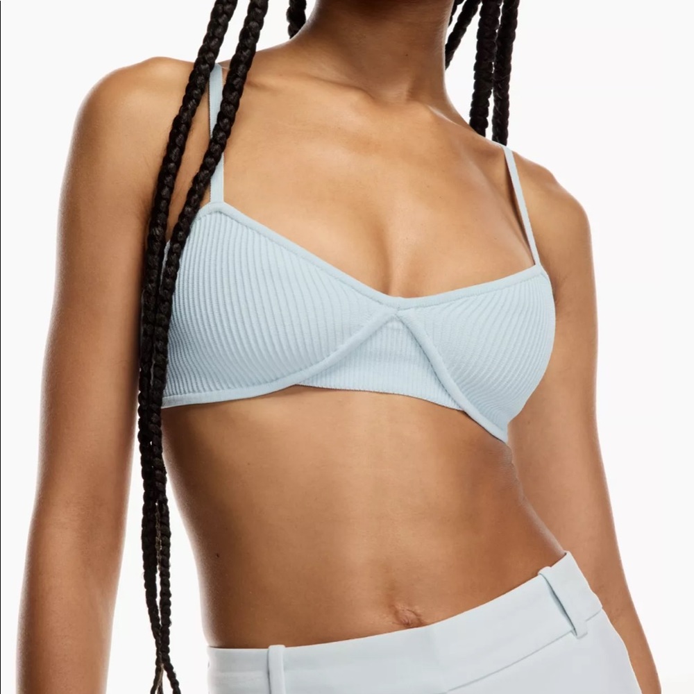 Aritzia Sculpt Knit Bra Top